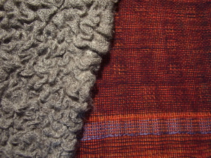 doble tela, antes y después de lavar, realizada en un telar de 6 lizos, y con puntas de unión entre capas